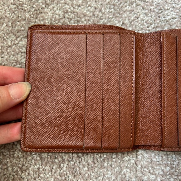 Louis Vuitton bifold wallet for men - Picture 11 of 11